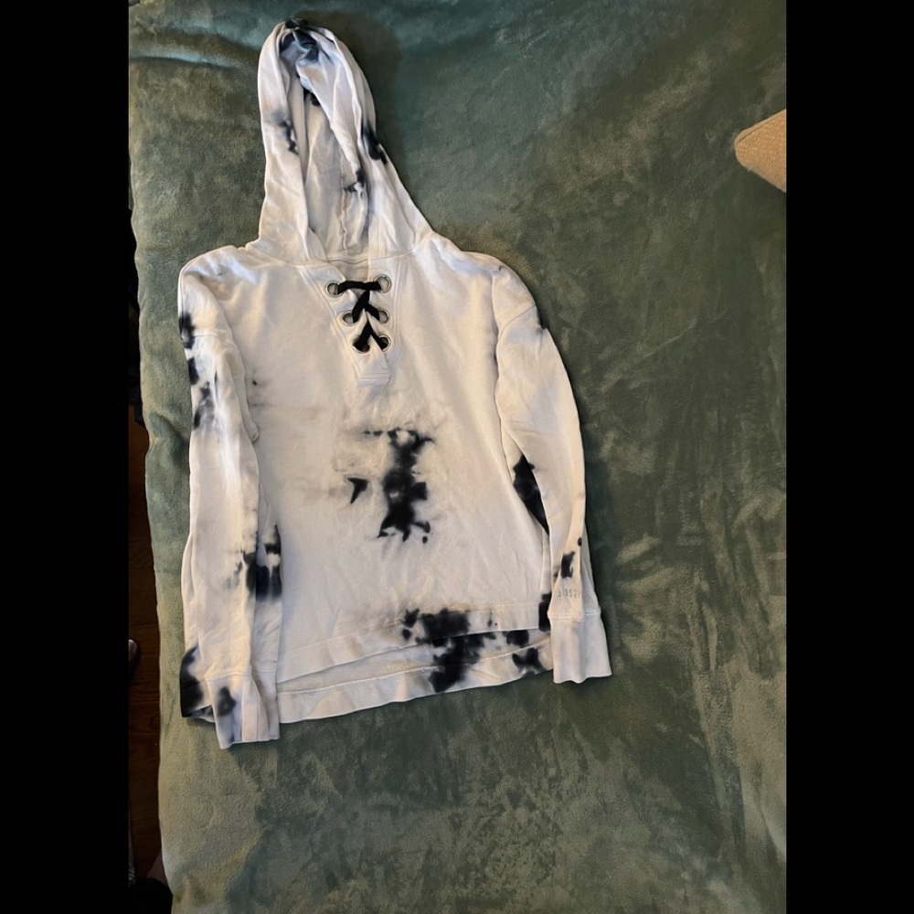 Big girls justice tie dye hoodie size 16/18